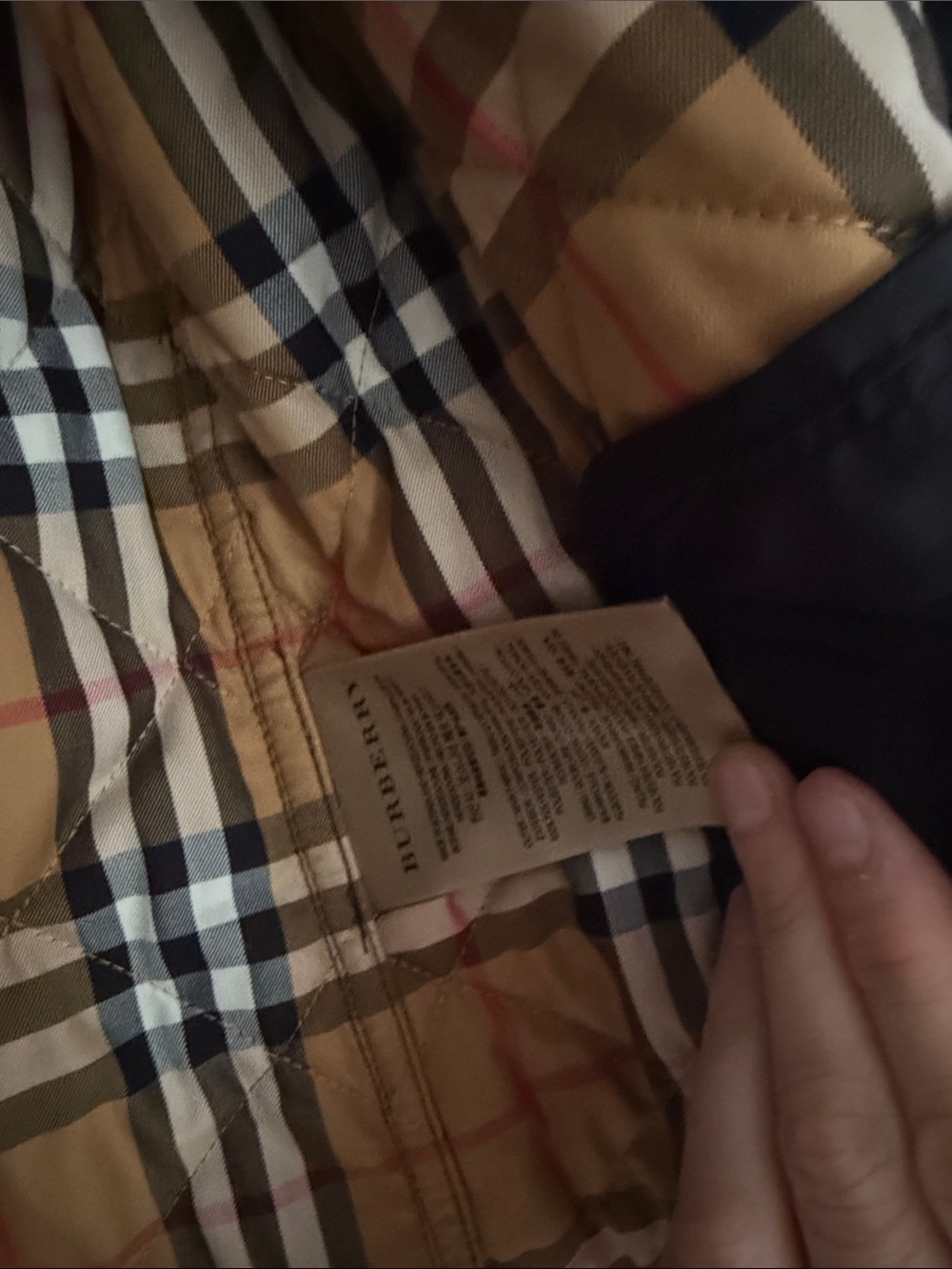 Burberry Black Quilted Jacket with Classic Nova Check Lining - Picture 9 of 11